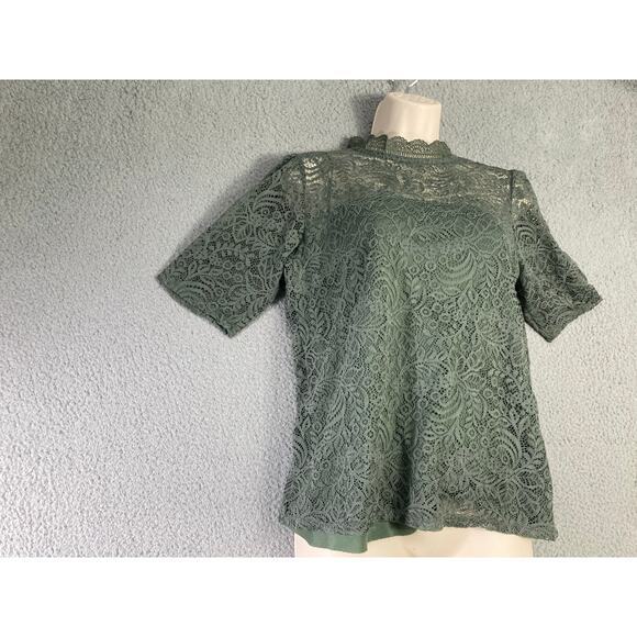 Women's M‎ Green Lace Mock Neck Short Sleeve Blouse - Picture 6 of 11